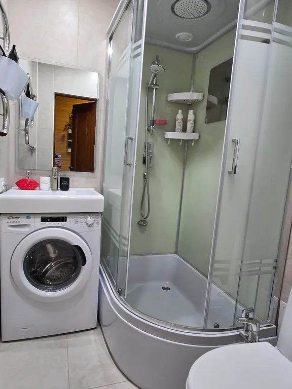 Petri Šemeikka Square apartment