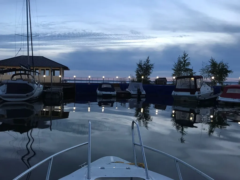 Дом на Горьковском море напротив спортивной базы Море спорта