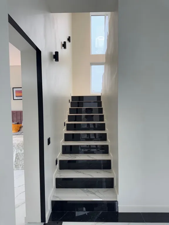 Дом с бассейном и сауной