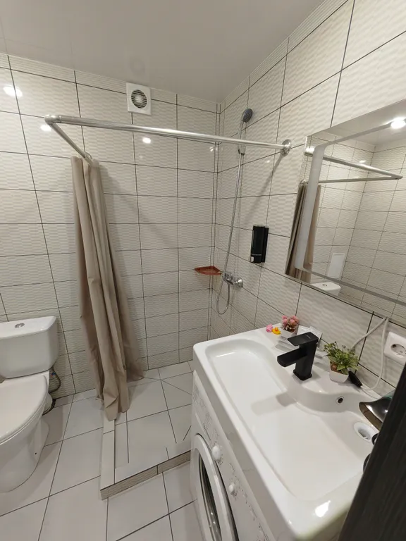 Квартира Удивительная студия №1 — Омск