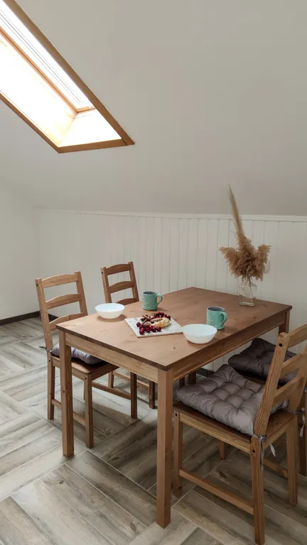 Дом вилла Надежда с видом на Владимирский собор, отдельный вход