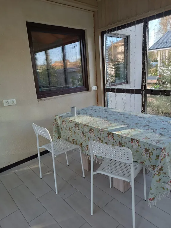 Коттедж Уютный коттедж около озера и леса — Первомайское