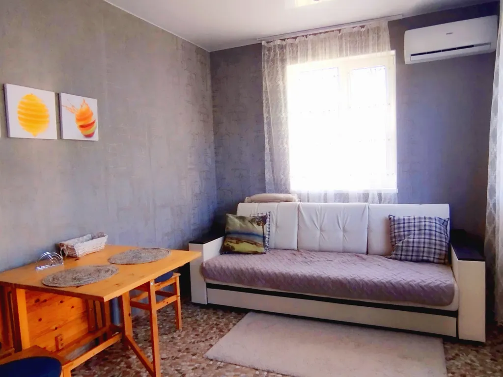 Коттедж Дом в пригороде Новороссийска по дороге в сторону Абрау Дюрсо — аренда посуточно в Новороссийск