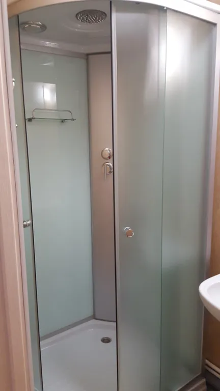 Квартира Квартира Люкс двухкомнатный с кухней — Кучугуры