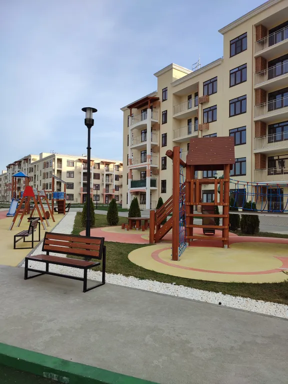 Уютные апартаменты с видом на бассейн