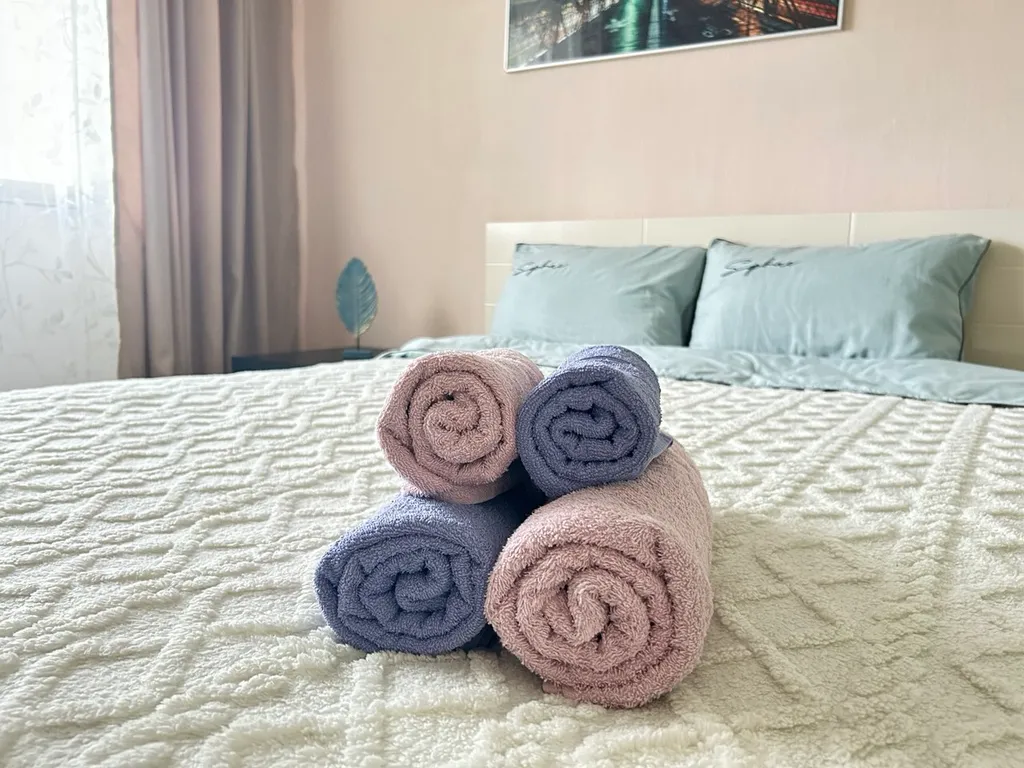 Евро двушка возле леса