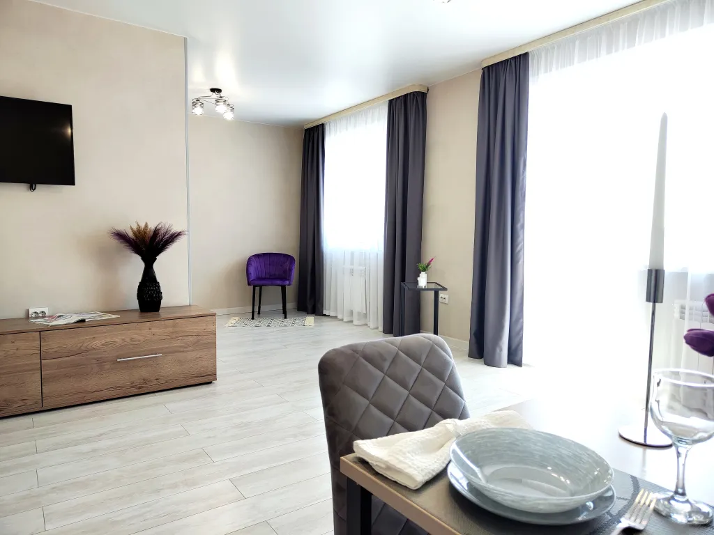 Квартира с видом на реку и горы