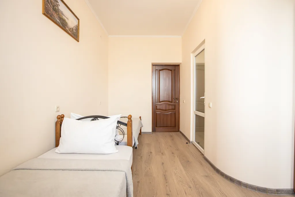 Квартира Квартира Двухместная без балкона с двумя односпальными кроватями — Севастополь