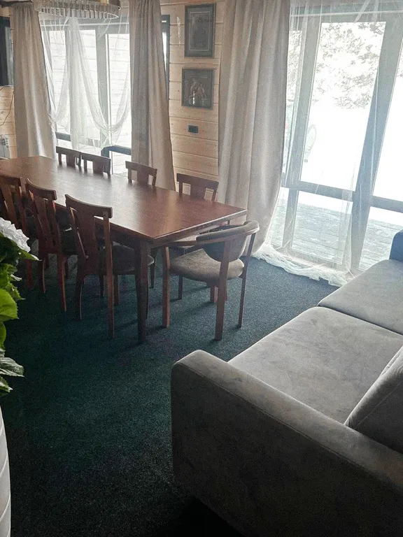 Барн хаус с прекрасным видом на лес