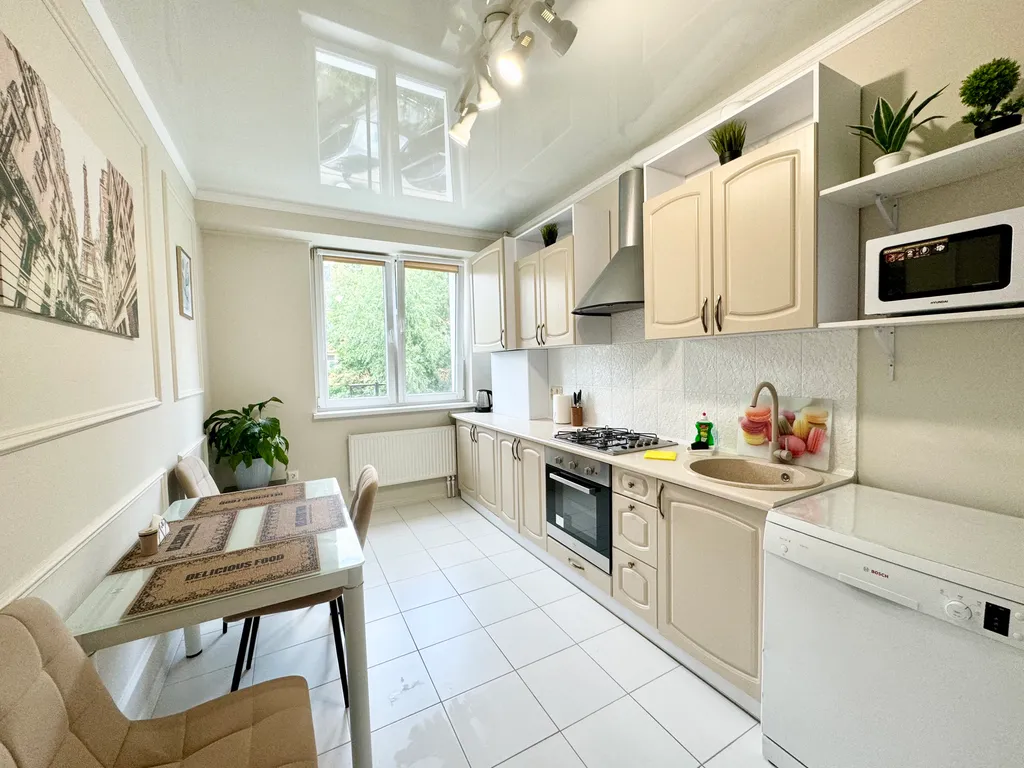 У Королевских ворот