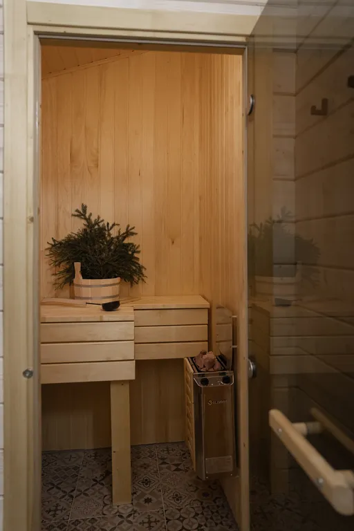 Коттедж Дом с видом на лес, сауной, 5 минут по лесной тропе до озера — Тосно