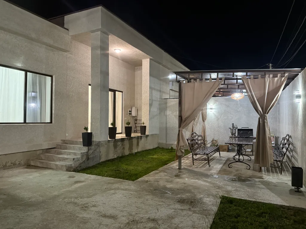 Дом на берегу моря