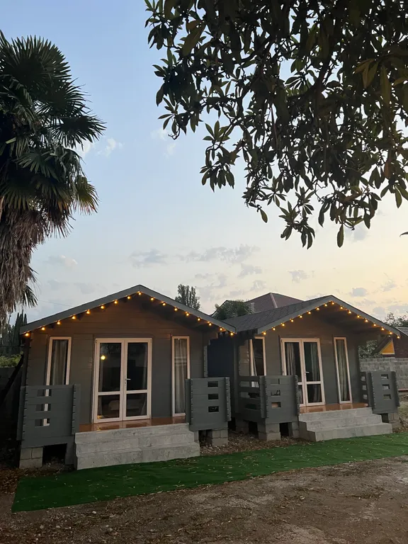 Коттеджи Аԥшаҳәа — аренда посуточно в Пицунда