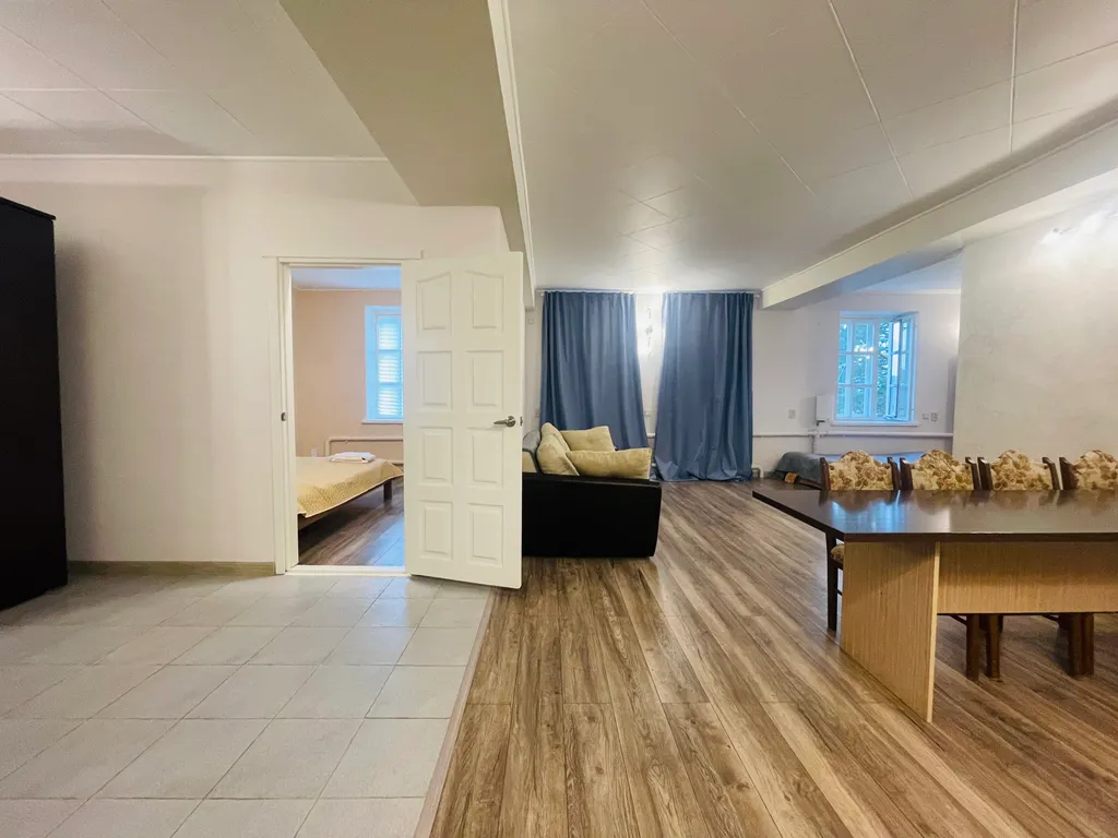 Просторная и чистая квартира у набережной и парка