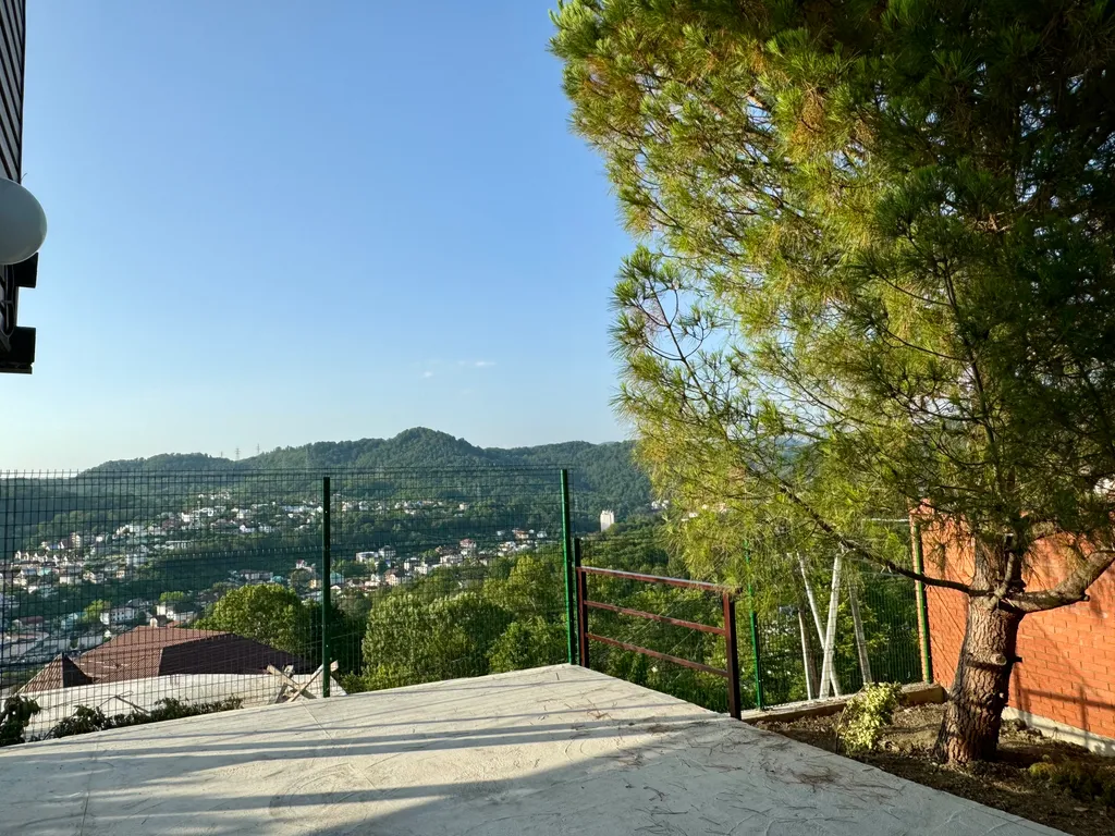 Дом с бассейном