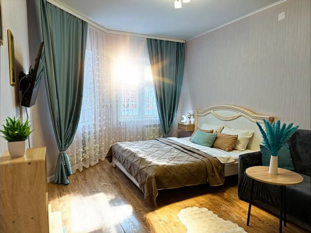 Квартира Однокомнатные апартаменты с удобствами — аренда посуточно в Нижневартовск