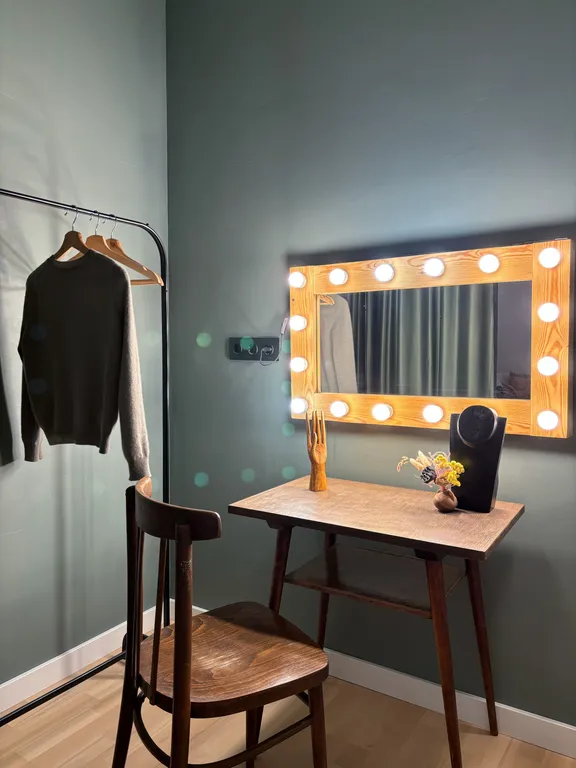 Атмосферная квартира с уникальным дизайном и проектором для фильмов