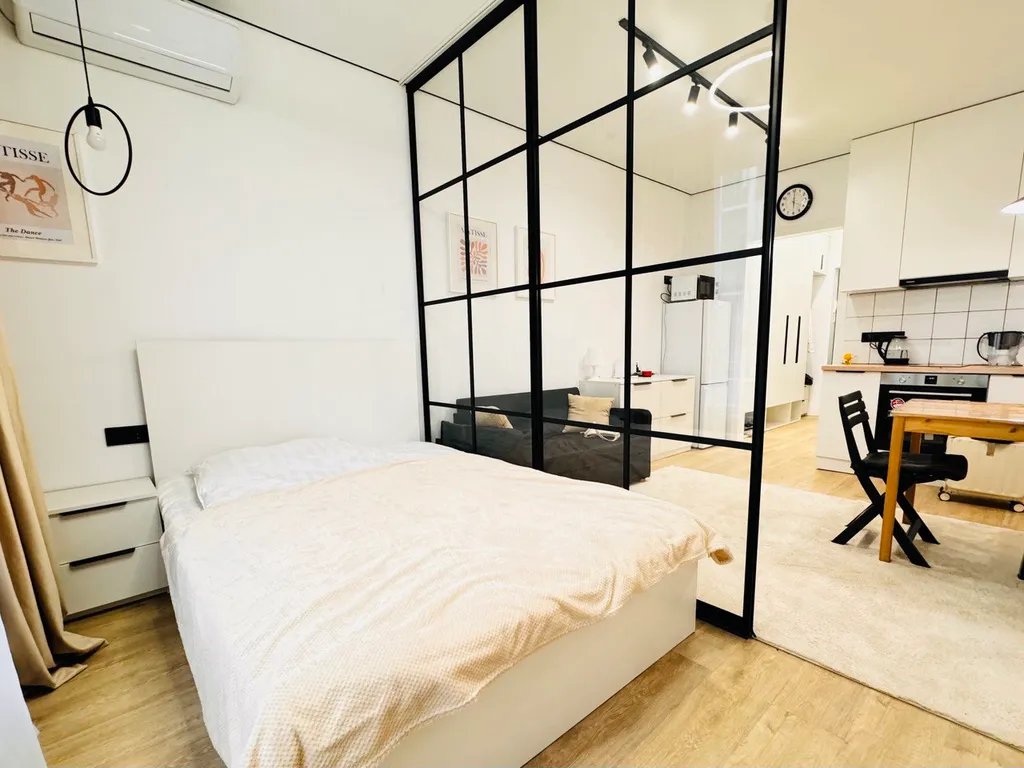 Квартира Дизайнерские апартаменты — Алматы