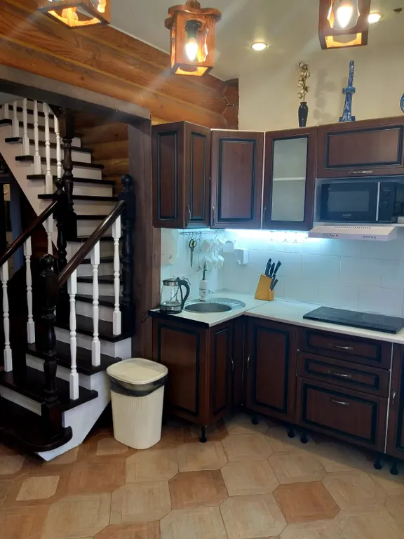 Дом с бассейном, чаном и баней для большой семьи