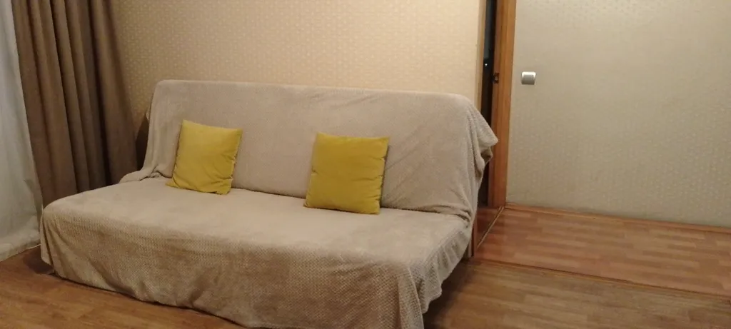 Квартира две остановки от вокзала