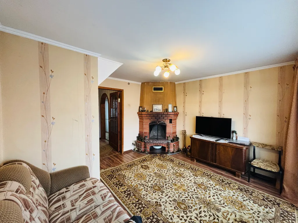 Уютный домик с камином