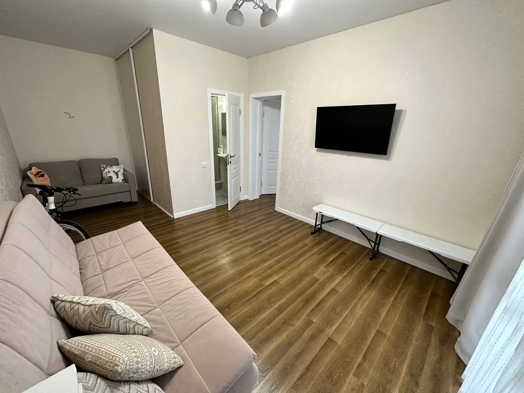 Уютная квартира с террасой на первом этаже — аренда посуточно в Сириус