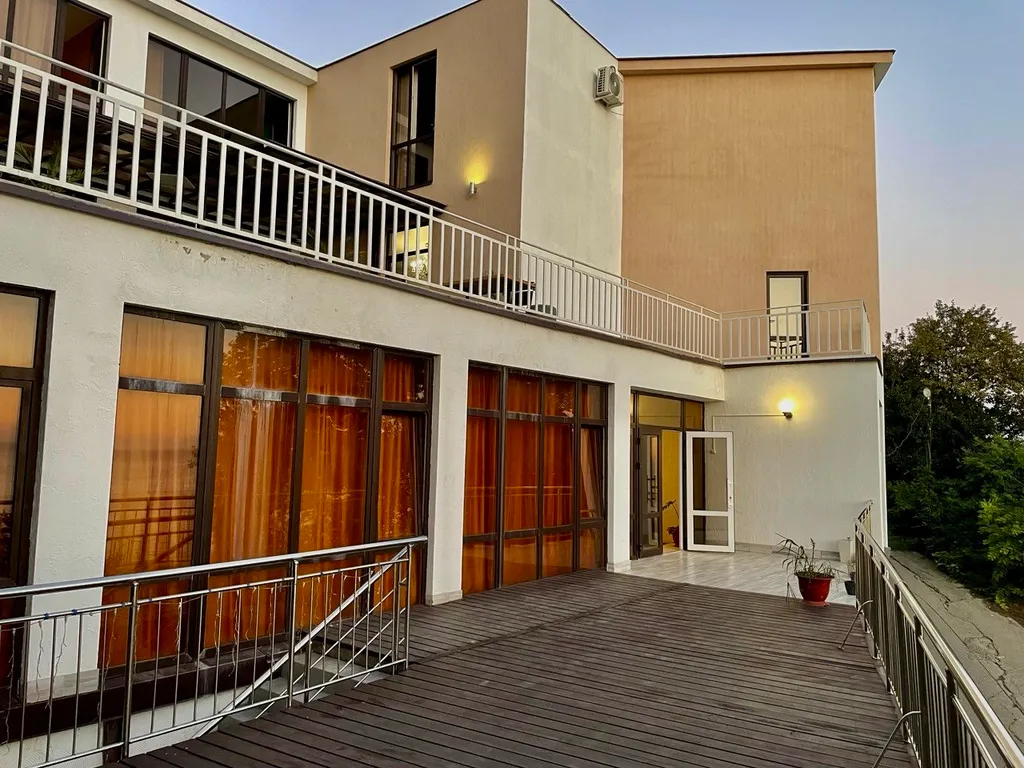 Вилла с видом на море