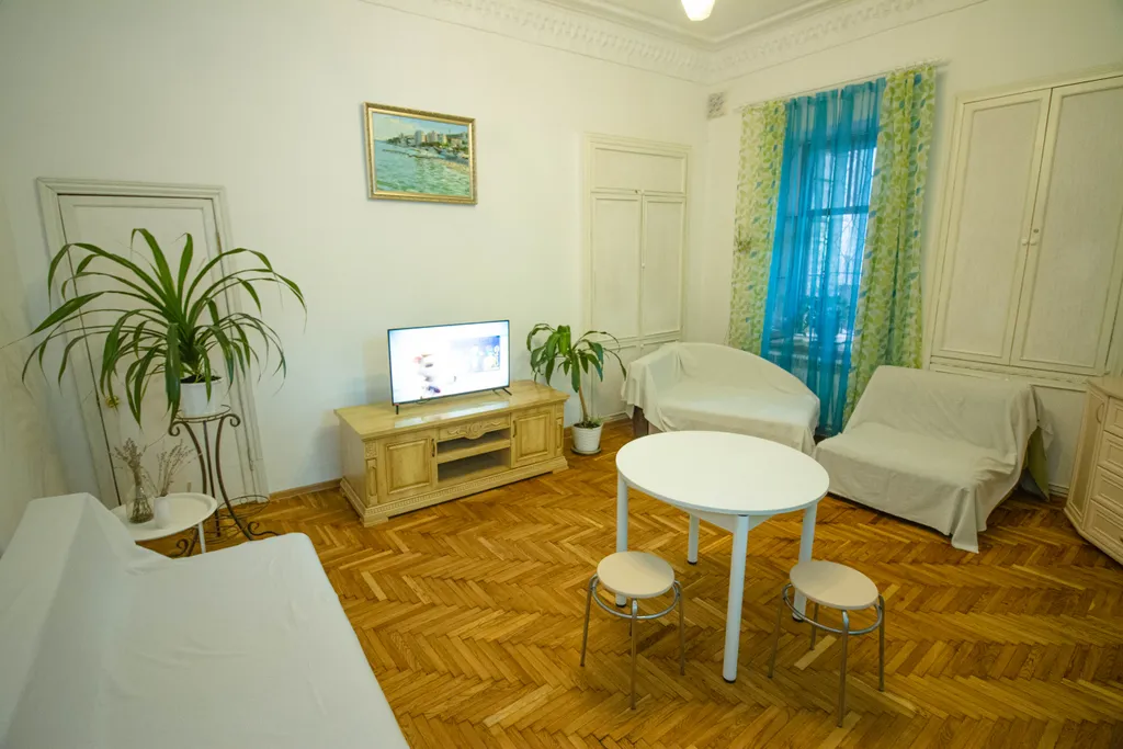 Благоустроенная квартира в историческом центре Ялты