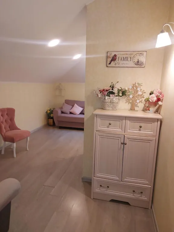 Белоснежная веранда и усадьба