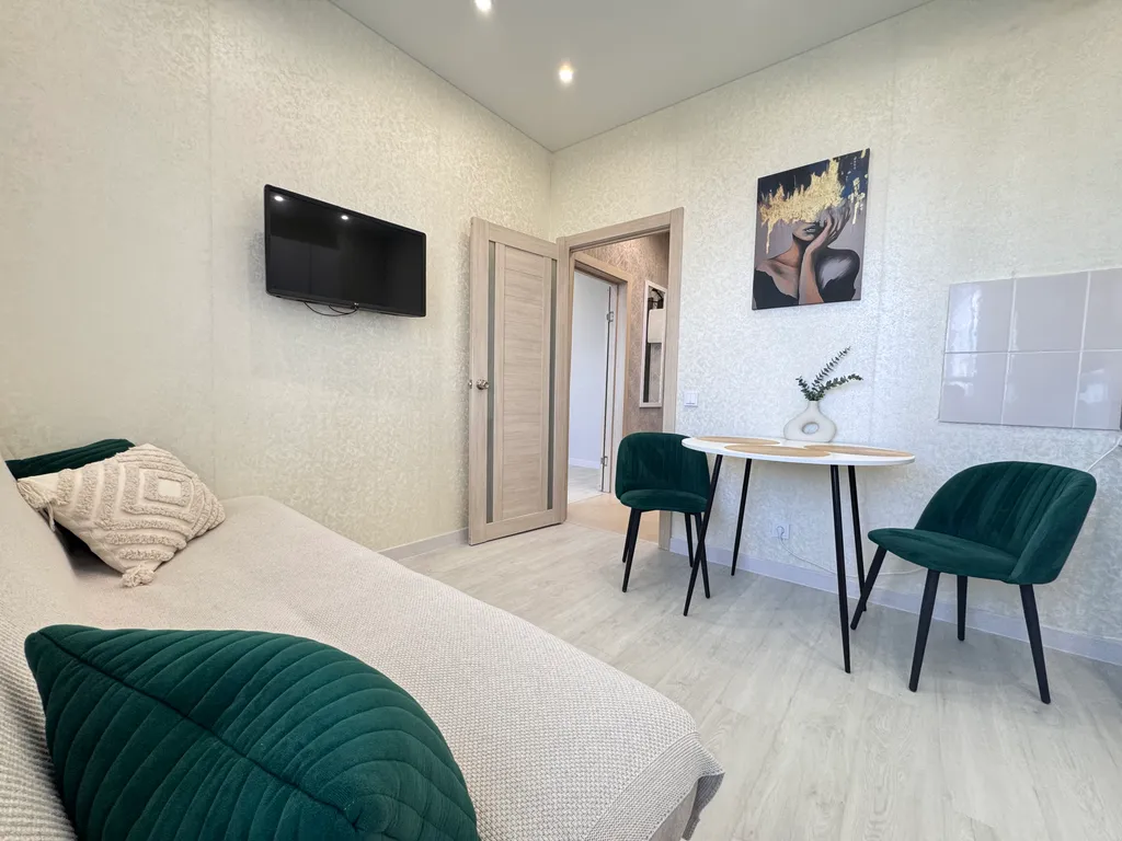 Современная квартирка рядом с ТЦ Аура