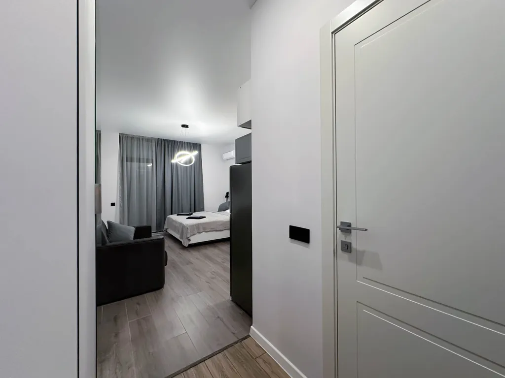 Дизайнерская студия Ls-deep music с видом на море с 13 этажа