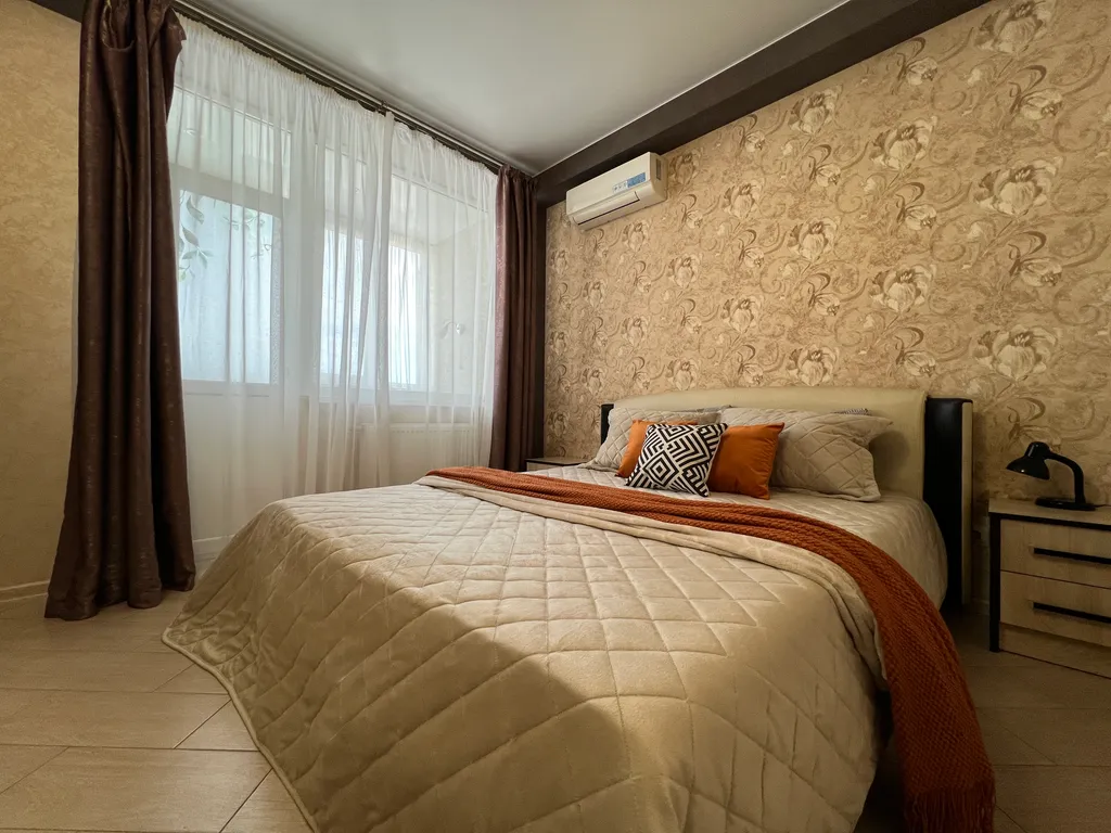 1 к.кв пляж 10 мин рядом Парк Победы Херсонес не берем плату за уборку