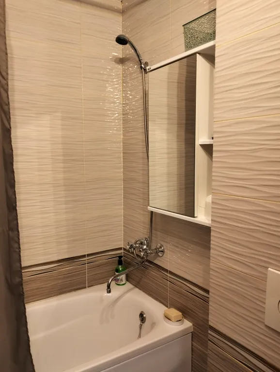 Чистая и уютная квартира в центре, площадь Революции, ТРК Урал