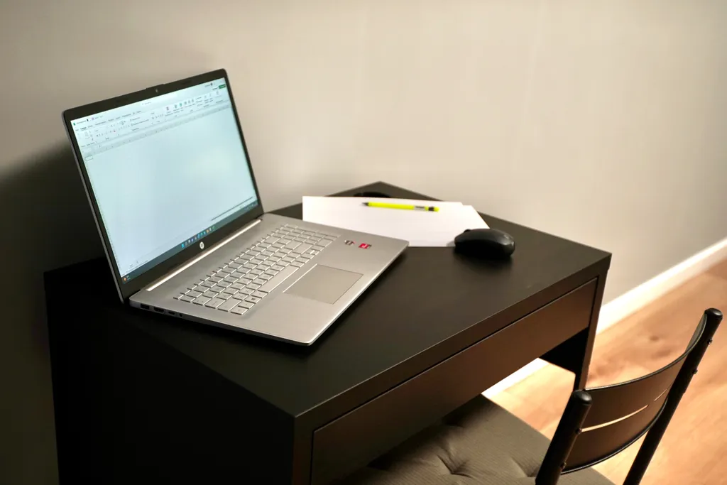 Современная квартира для отдыха и работы в спокойном районе Алматы