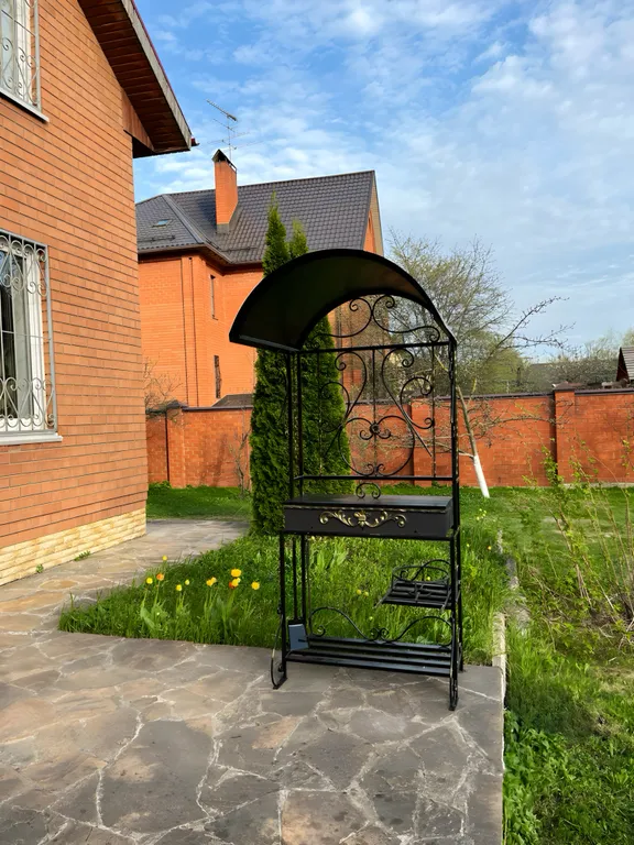 Шикарный загородный дом с бильярдом