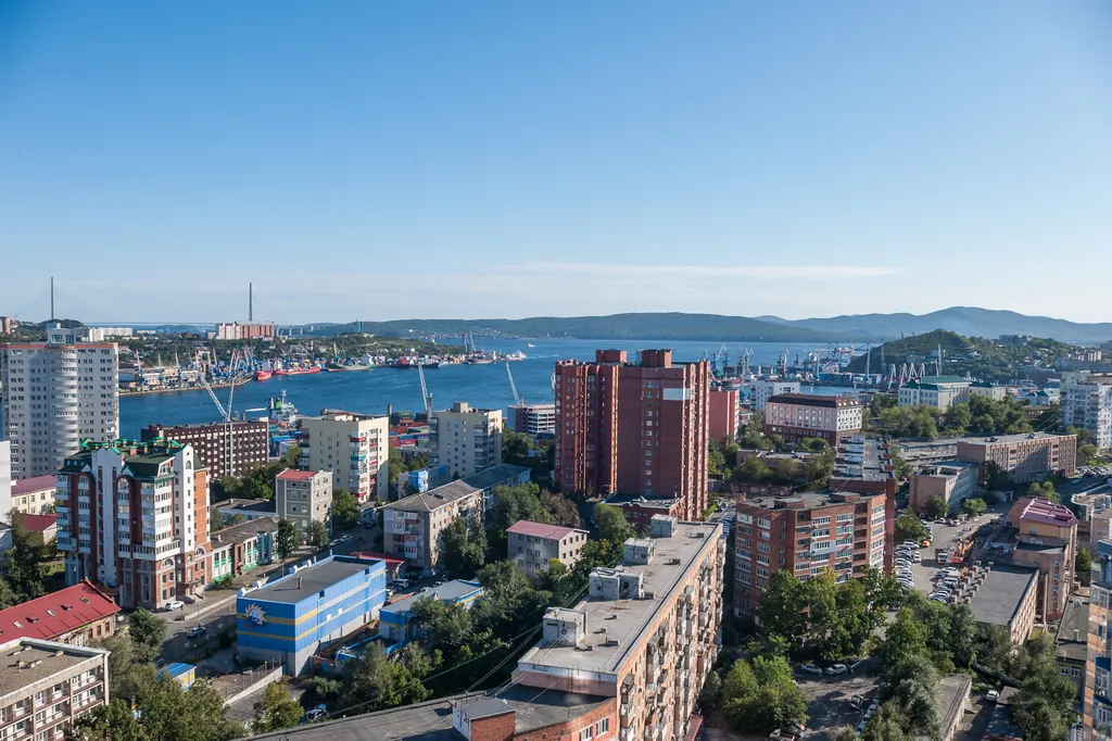 Двухкомнатная квартира в первом небоскрёбе Владивостока!