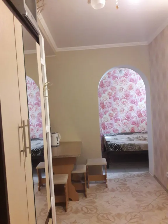 Коттедж Ялтинский дворик уютная 1к. Квартира рядом с приморским пляжем — Ялта