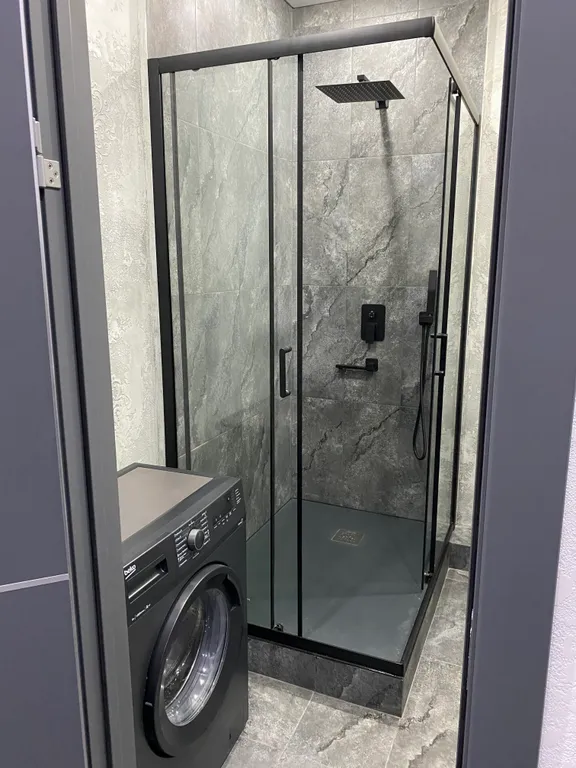 Студия с дизайнерским ремонтом