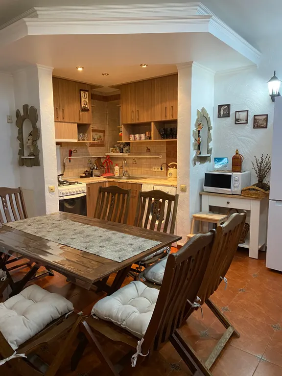 4-комнатный дом в 70 метрах от черного моря