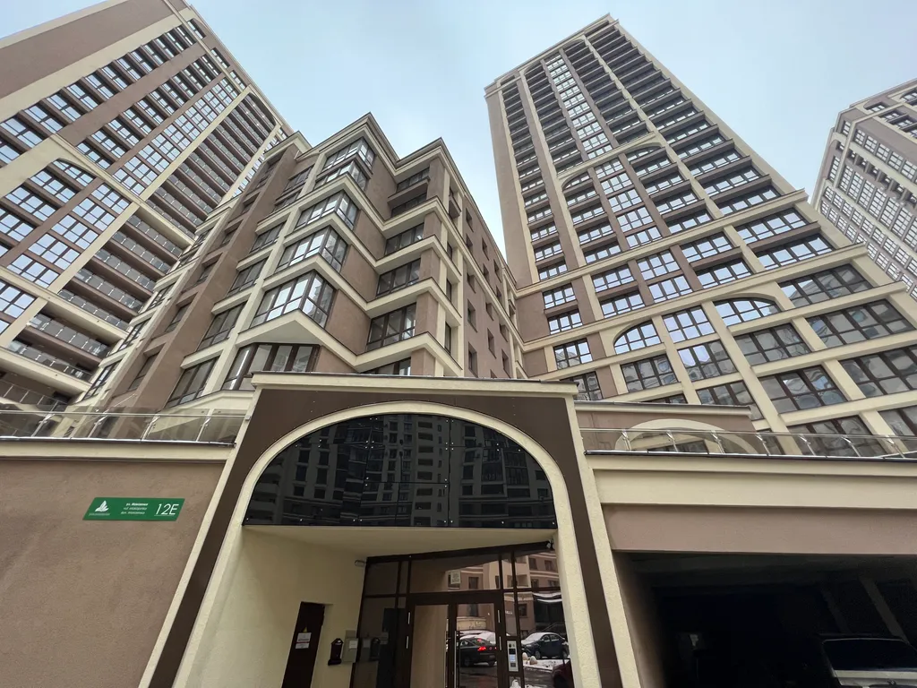 Квартира Шикарная студия с видом на парк Челюскинцев — Минск