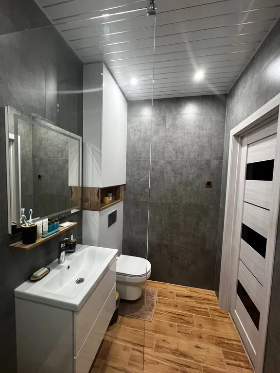 Уютная студия с дизайнерским ремонтом