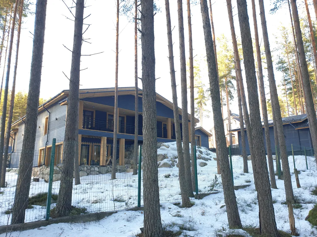 Семейный номер комфорт 3 ком. вид на озеро и парк