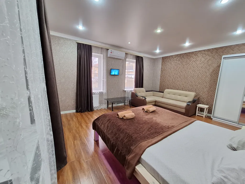 Апартаменты Brown Room