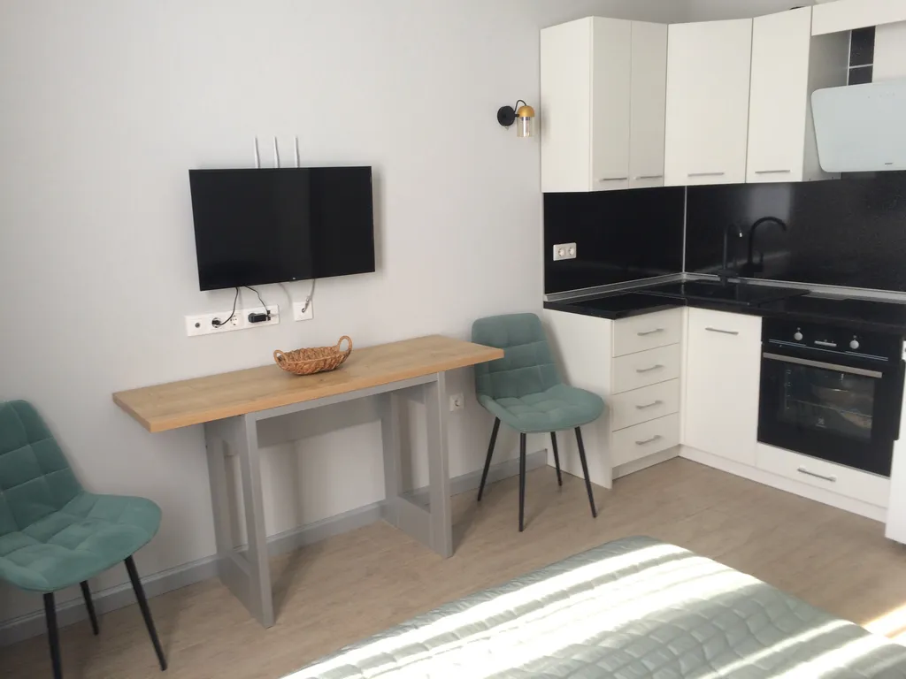 Квартира Квартира Уютная студия у моря в центре города — Адлер