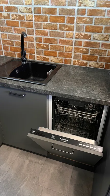 Просторная новая квартира для семейного отдыха в 10 минутах от моря