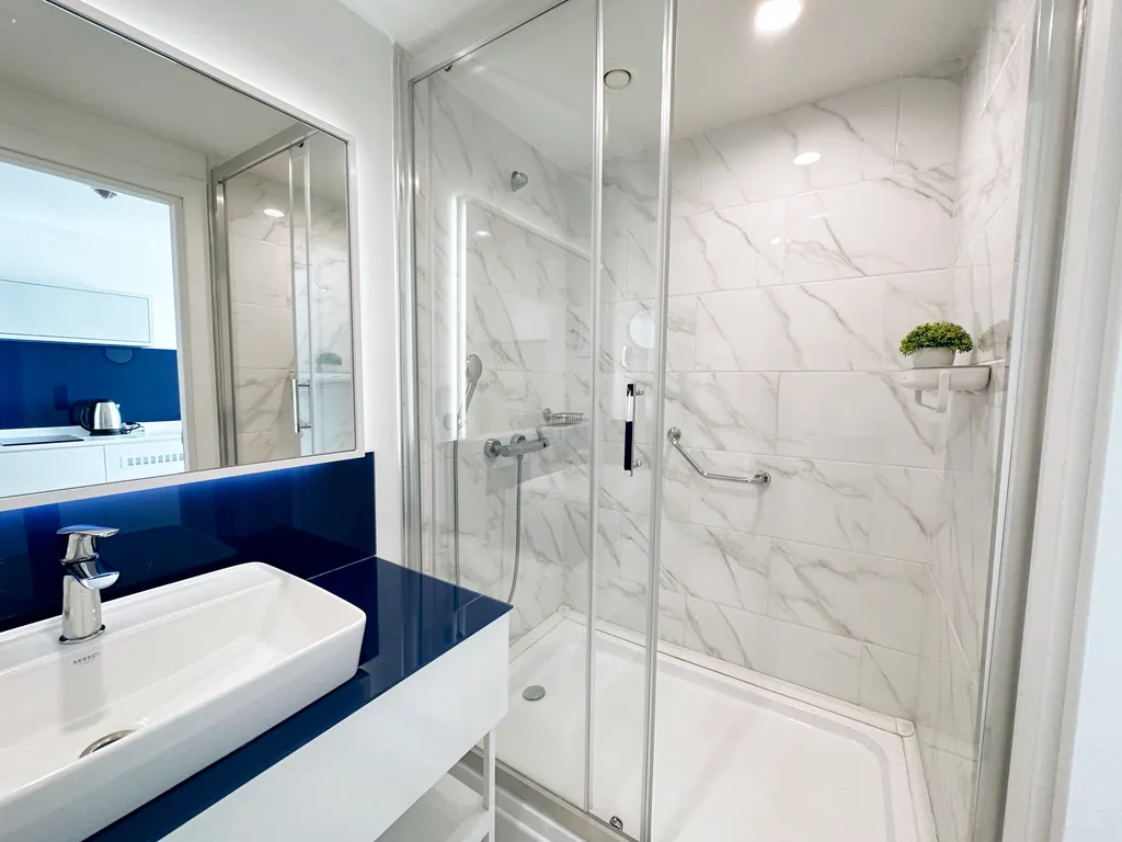 Стильная студия с шикарным видом на море и закат