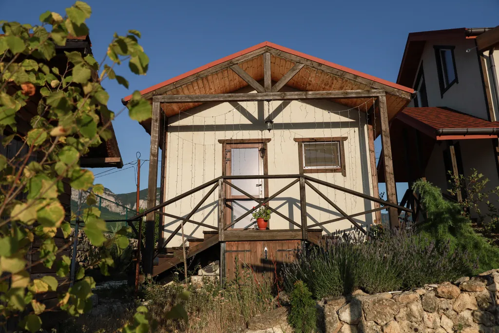 Коттедж Коттедж с видом на горы — Соколиное