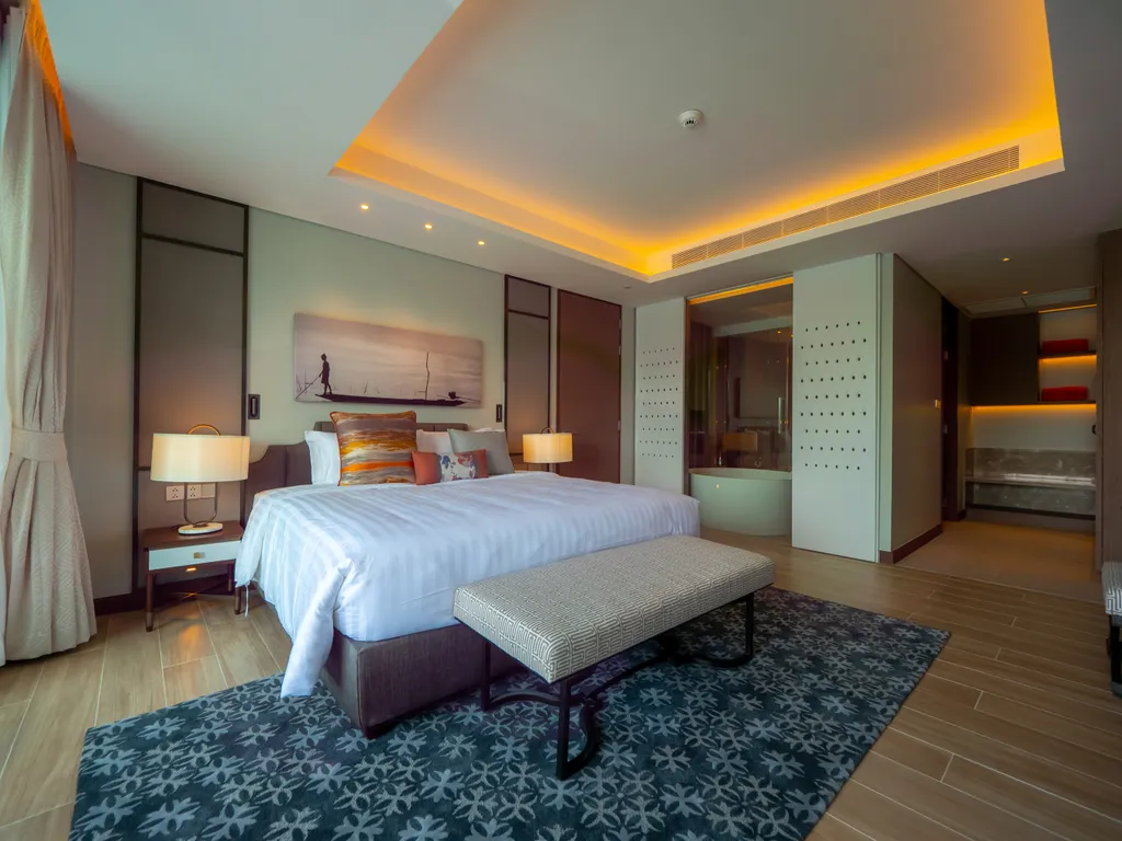 Angsana Oceanview Apartments with jacuzzi in Laguna area N122