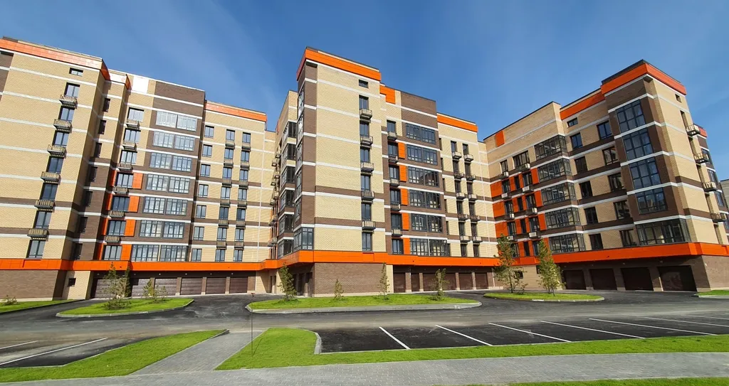 Дизайнерская и просторная квартира недалеко от центра