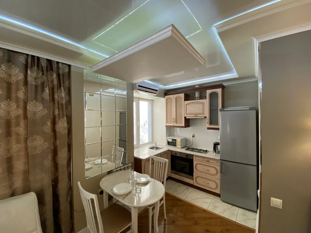 Студия-люкс с джакузи в центре